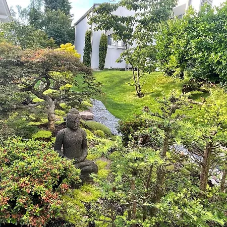 Modernes Auf Der Sonnenterrasse Appartement Baden-Baden