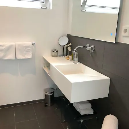 Modernes Auf Der Sonnenterrasse Apartment