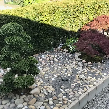 Modernes Auf Der Sonnenterrasse * Baden-Baden