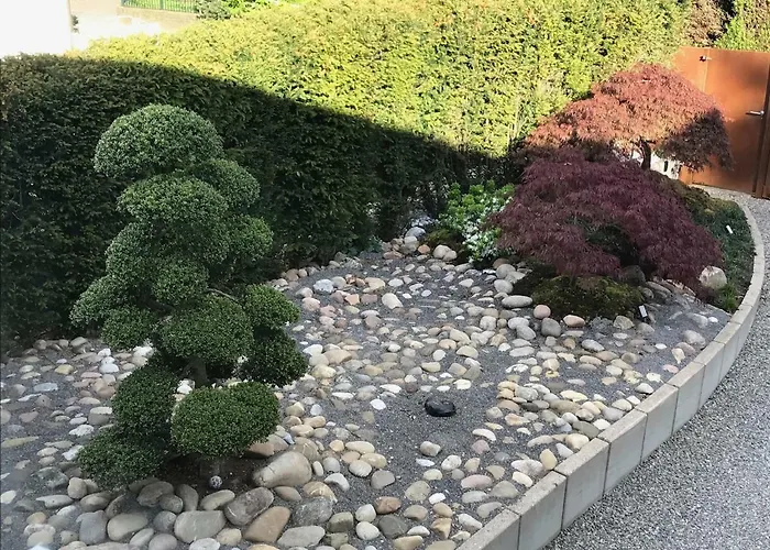 Modernes Auf Der Sonnenterrasse * Baden-Baden