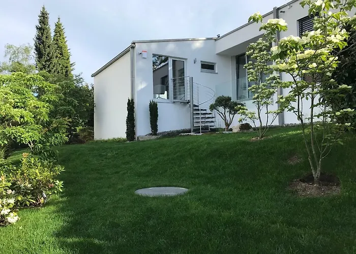 Modernes Auf Der Sonnenterrasse * Baden-Baden